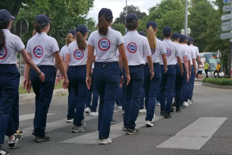 En finir avec l’école des braves gens